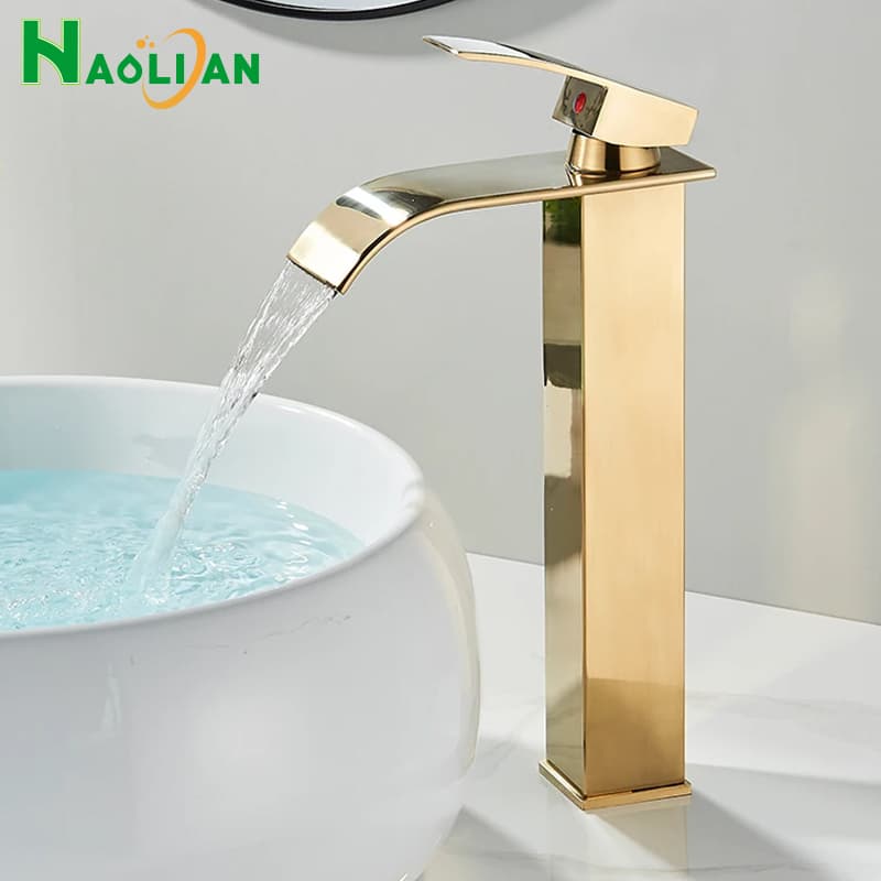Torneira de banheiro dourada estilo cascata para lavabo