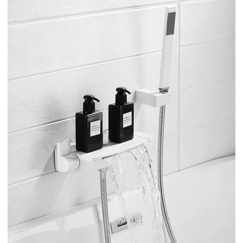 Conjunto de chuveiro de água quente e fria, torneira cascata de cobre, banheira preta na borda do tanque de parede, conj