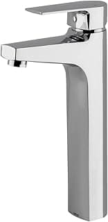 Torneira monocomando banheiro bica alta cromado elegante fundo branco