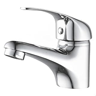 Torneira monocomando cromada para banheiro com bica baixa, design elegante, fundo branco.